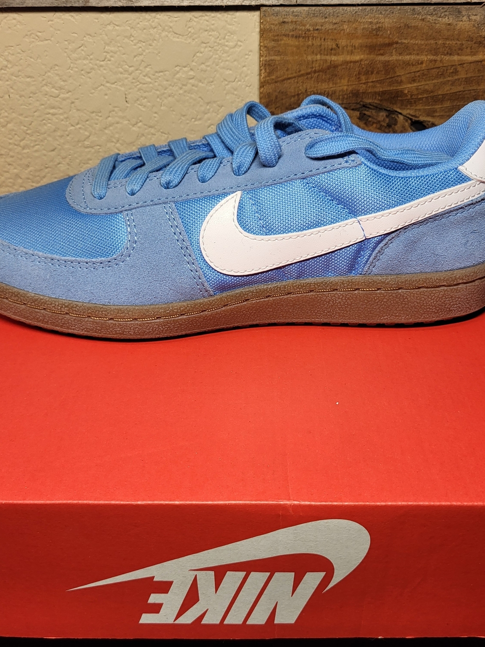 *NEW* Nike Field General GS University Blue/White Gum Bottom Size 7Y Women's 8.5